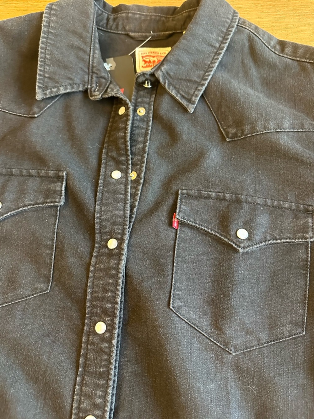 Levi's Iconic Western Denim Shirt NWT Pearl Snap Grey Women XL pointed pocket